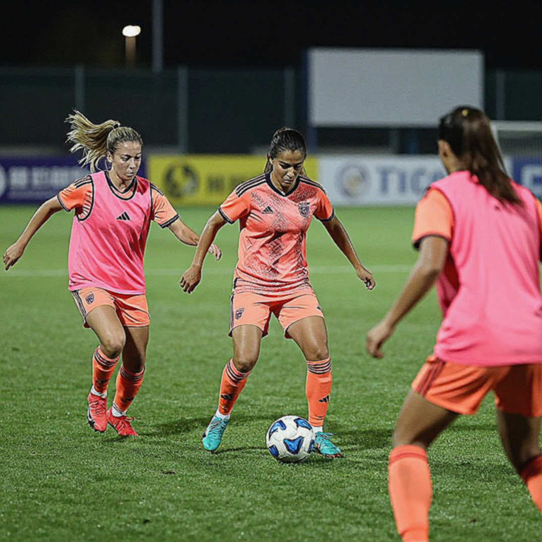 Rebeca Bernal ra mắt Manchester United: bàn thắng phút 19 và thị trường bóng đá nữ chưa ai định giá Rebeca Bernal ra mắt Manchester United: bàn thắng phút 19 và thị trường bóng đá nữ chưa ai định giá