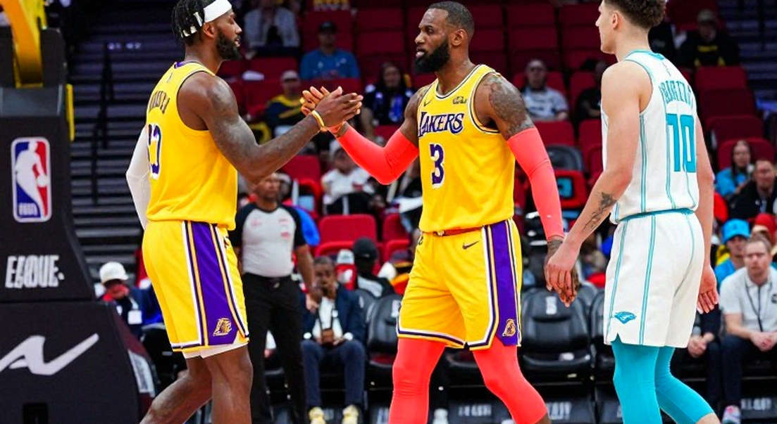 Clippers và cái bẫy của Steve Ballmer: Vì sao tiền không thể mua chức vô địch