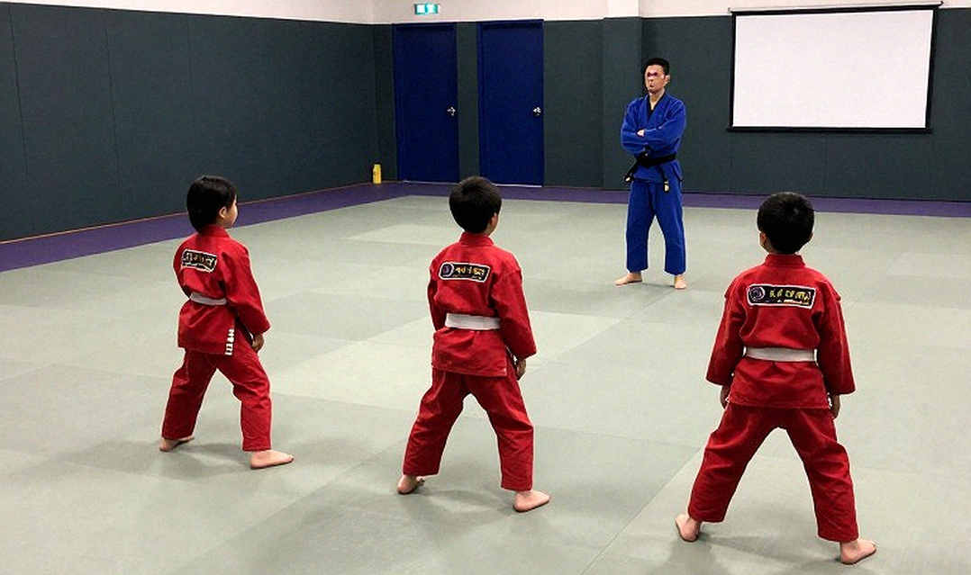 Behind Vietnam karate's team kata gold: When the scoreboard in Toyohashi speaks for the noise Behind Vietnam karate's team kata gold: When the scoreboard in Toyohashi speaks for the noise
