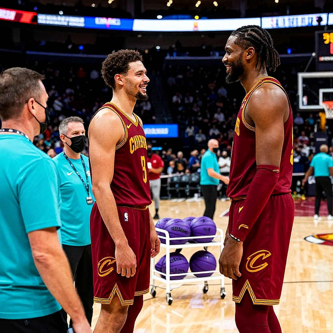 Nuggets xóa 23 điểm: Jokic lập triple-double thứ 199 và vạch lằn ranh với khán giả nhà