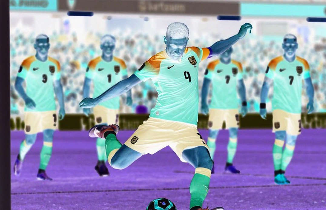 Four Shadows Swapping Places: The Tactical Secret Harry Kane Told, and the Gap Nobody Noticed Four Shadows Swapping Places: The Tactical Secret Harry Kane Told, and the Gap Nobody Noticed