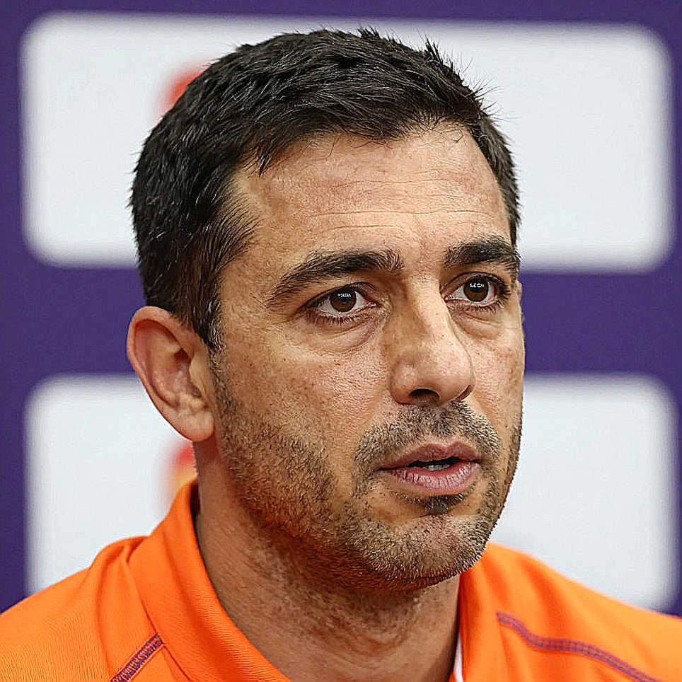 Ninh Bình thắng ba hạng mục V.League tháng 9/2026: cú quét giải nói về kết quả, chưa nói về lối chơi