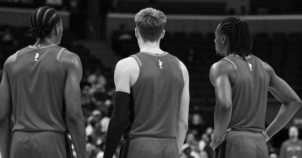 Jimmy Clark và bài toán 80%: Khi Maccabi Tel Aviv đứng trước lựa chọn giữa một trận mở màn và cả mùa giải