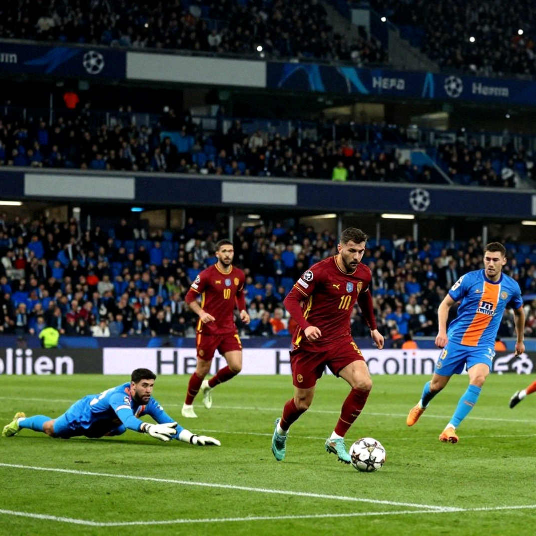 Feyenoord bất lực trước low-block: Trận hòa 2-2 với ADO Den Haag phơi bày vấn đề chiều sâu