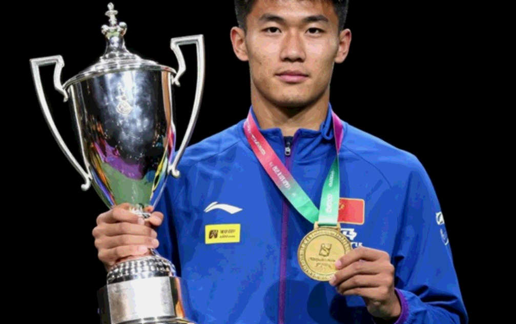 Granados và Martí vô địch WRC Masters Cup lần thứ hai liên tiếp: Ngôi vương được cứu trong một đêm ở gara