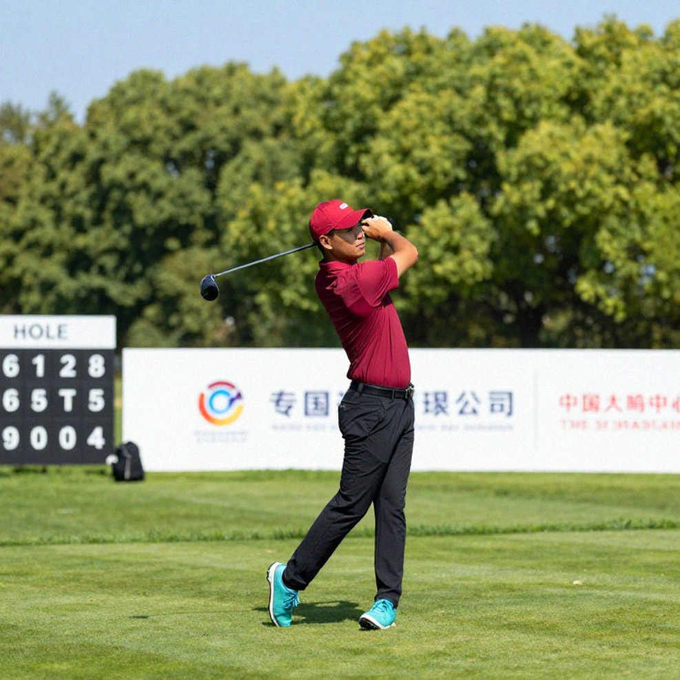 Găng tay golf Asher: Da Cabretta cao cấp với grip hoàn hảo nhưng cần kiểm chứng dữ liệu độc lập