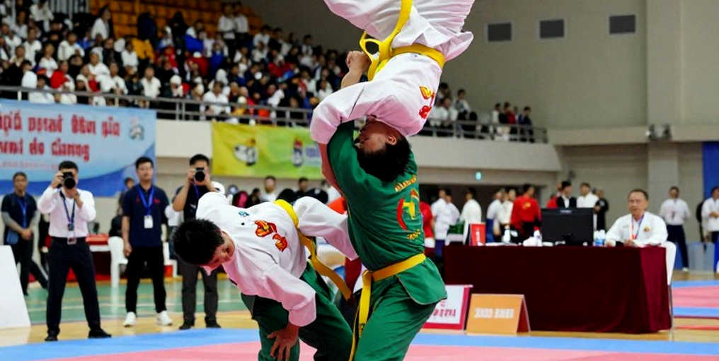 Trọng tài vô hình: Chín tầng dữ liệu định hình một nhà vô địch esports Trọng tài vô hình: Chín tầng dữ liệu định hình một nhà vô địch esports
