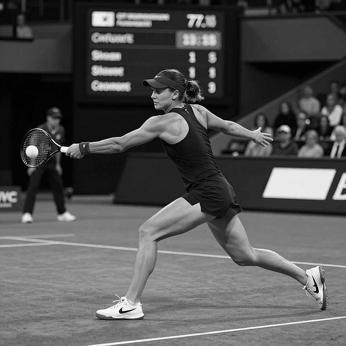 US Open ồn ào và nồng nặc: Khi sân đấu lớn nhất nước Mỹ thử thách giác quan của tay vợt US Open ồn ào và nồng nặc: Khi sân đấu lớn nhất nước Mỹ thử thách giác quan của tay vợt